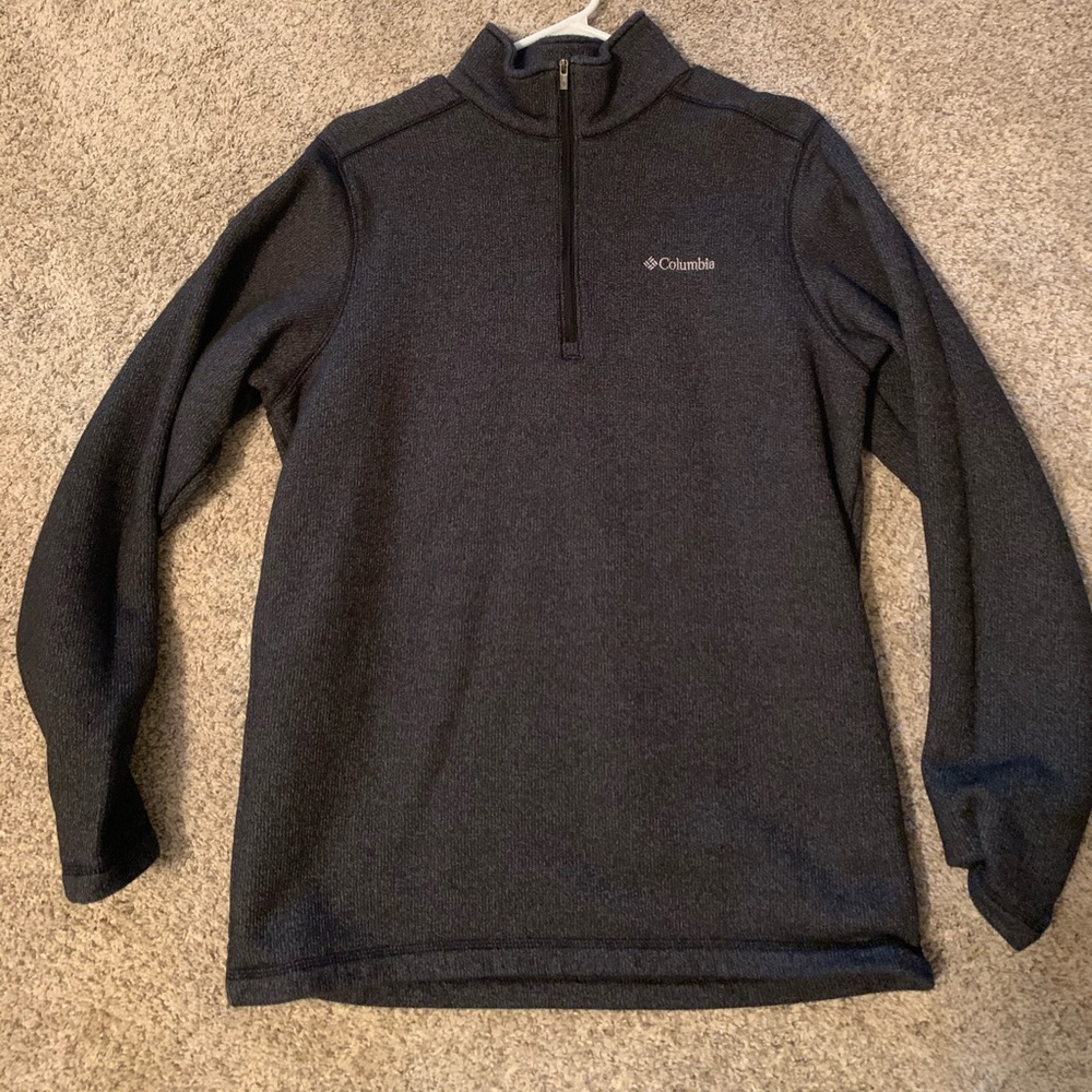 Columbia black sweater only wore once size medium